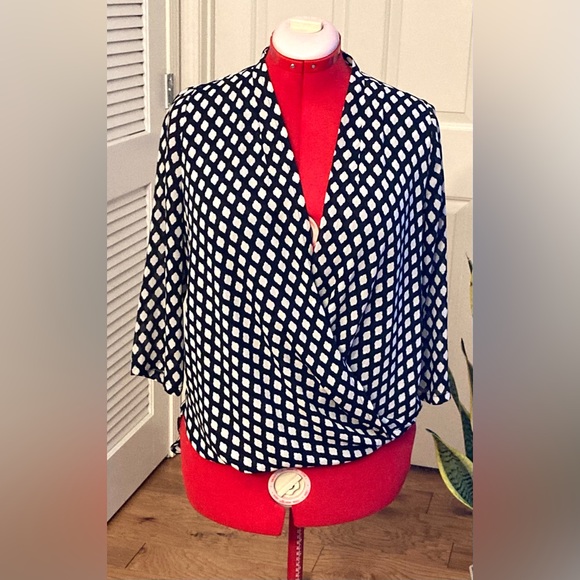 White House Black Market Tops - White House Black Market Drape Surplice Blouse Size 2